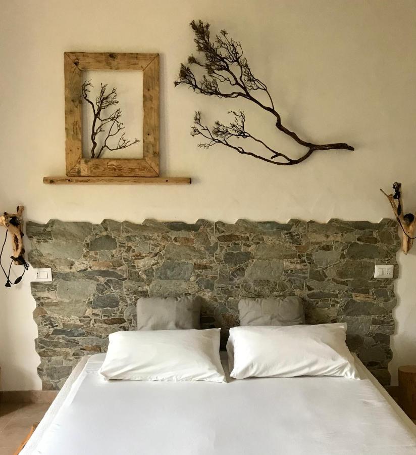 I Ginepri Bed and Breakfast Teulada Buitenkant foto