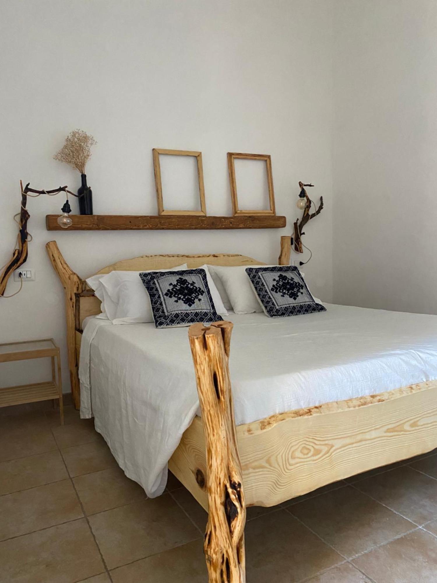 I Ginepri Bed and Breakfast Teulada Buitenkant foto