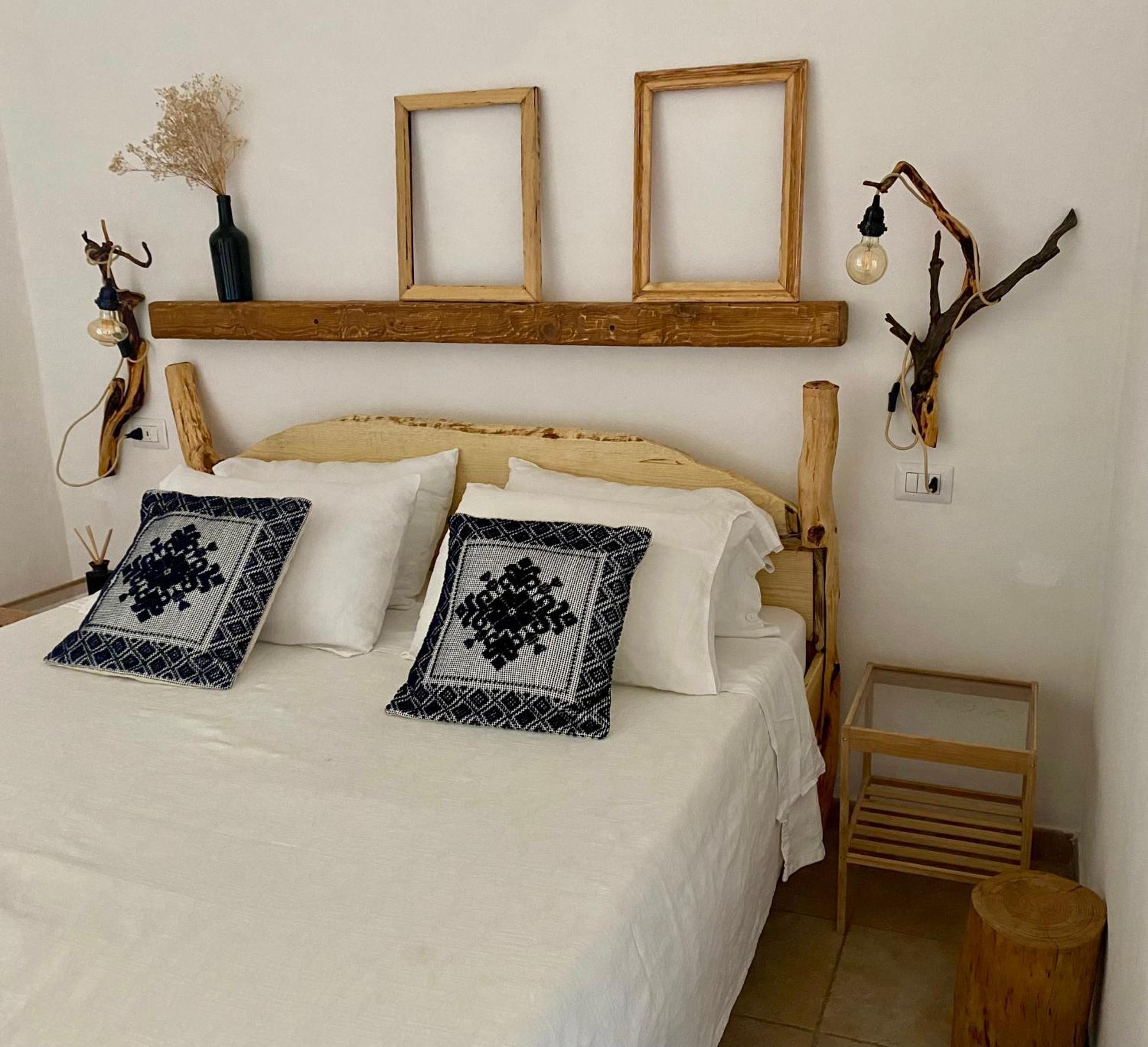 I Ginepri Bed and Breakfast Teulada Buitenkant foto